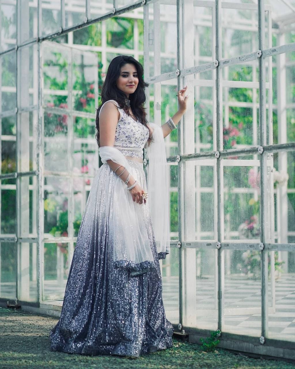 GREY LEHENGA
