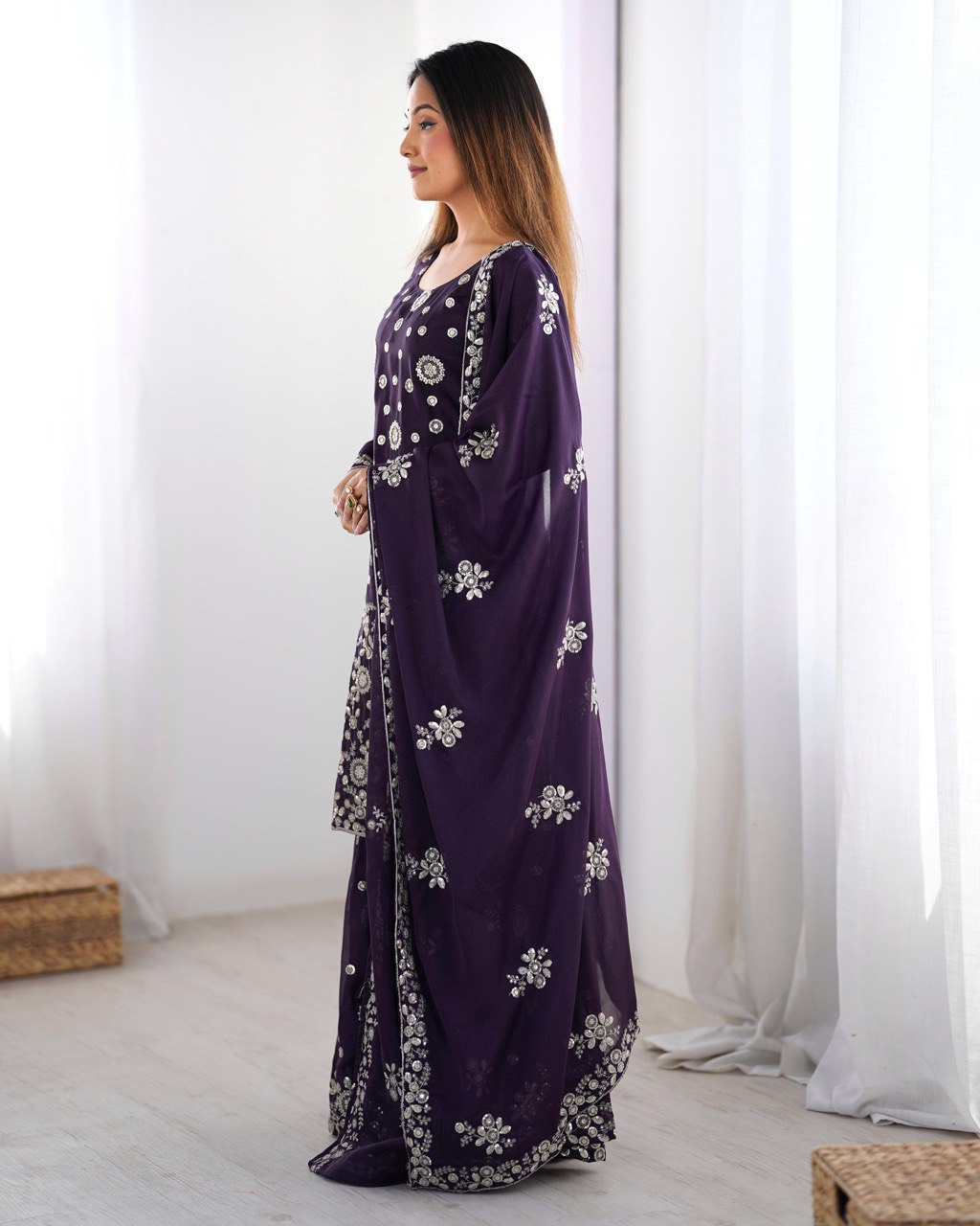 REAL MODELLING SHARARA SUITS