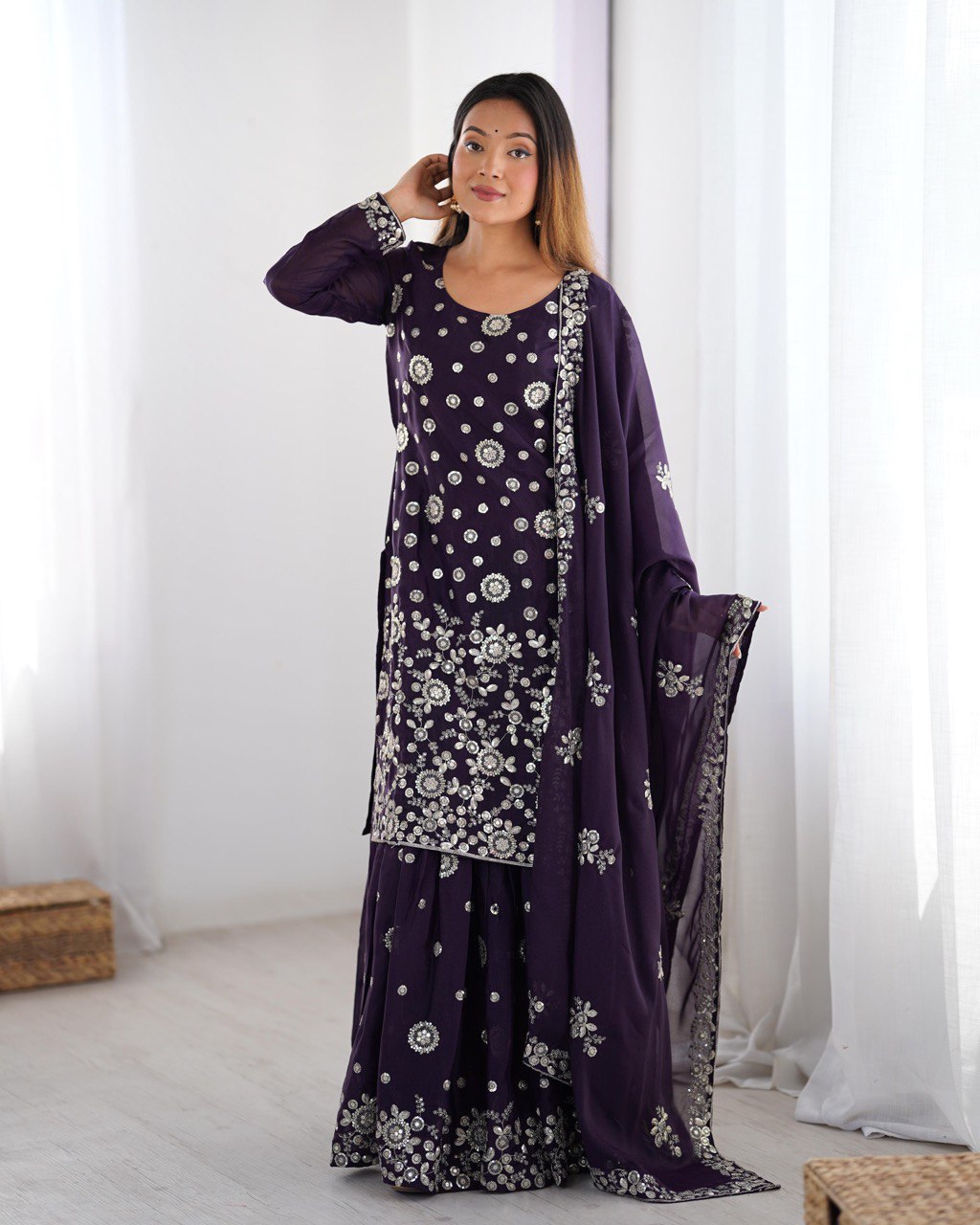 REAL MODELLING SHARARA SUITS