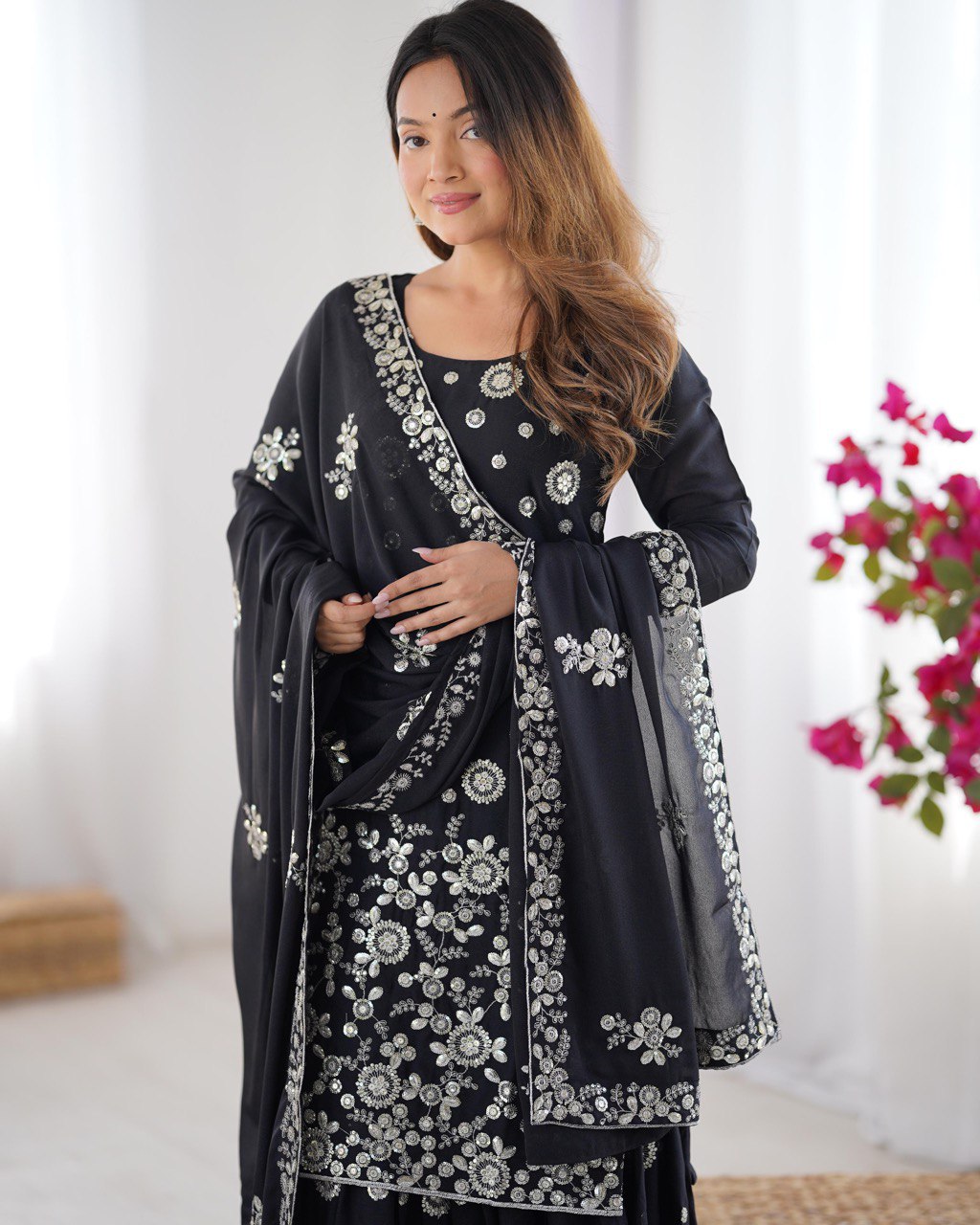 REAL MODELLING SHARARA SUITS