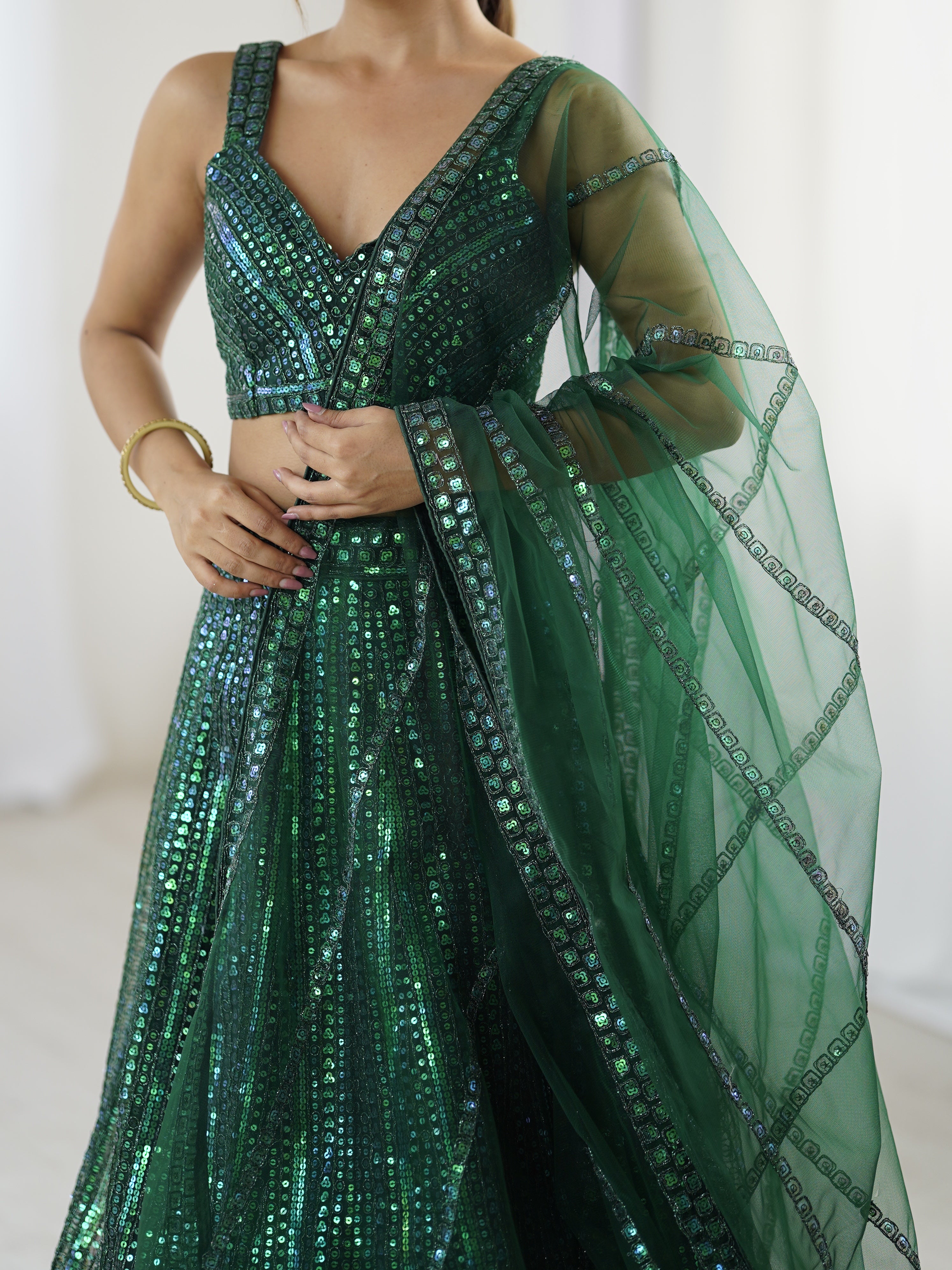 REAL MODELLING LEHENGA