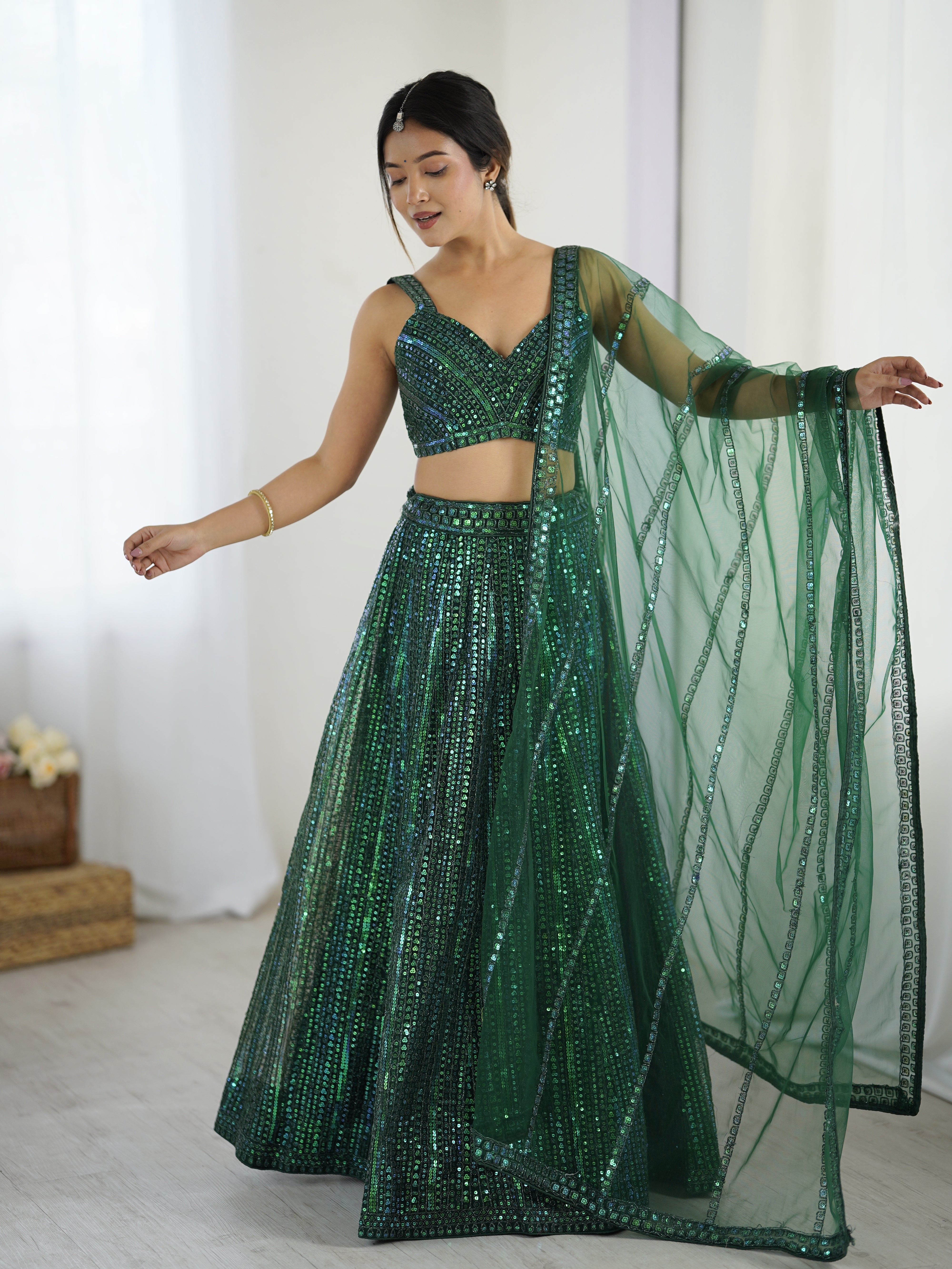REAL MODELLING LEHENGA