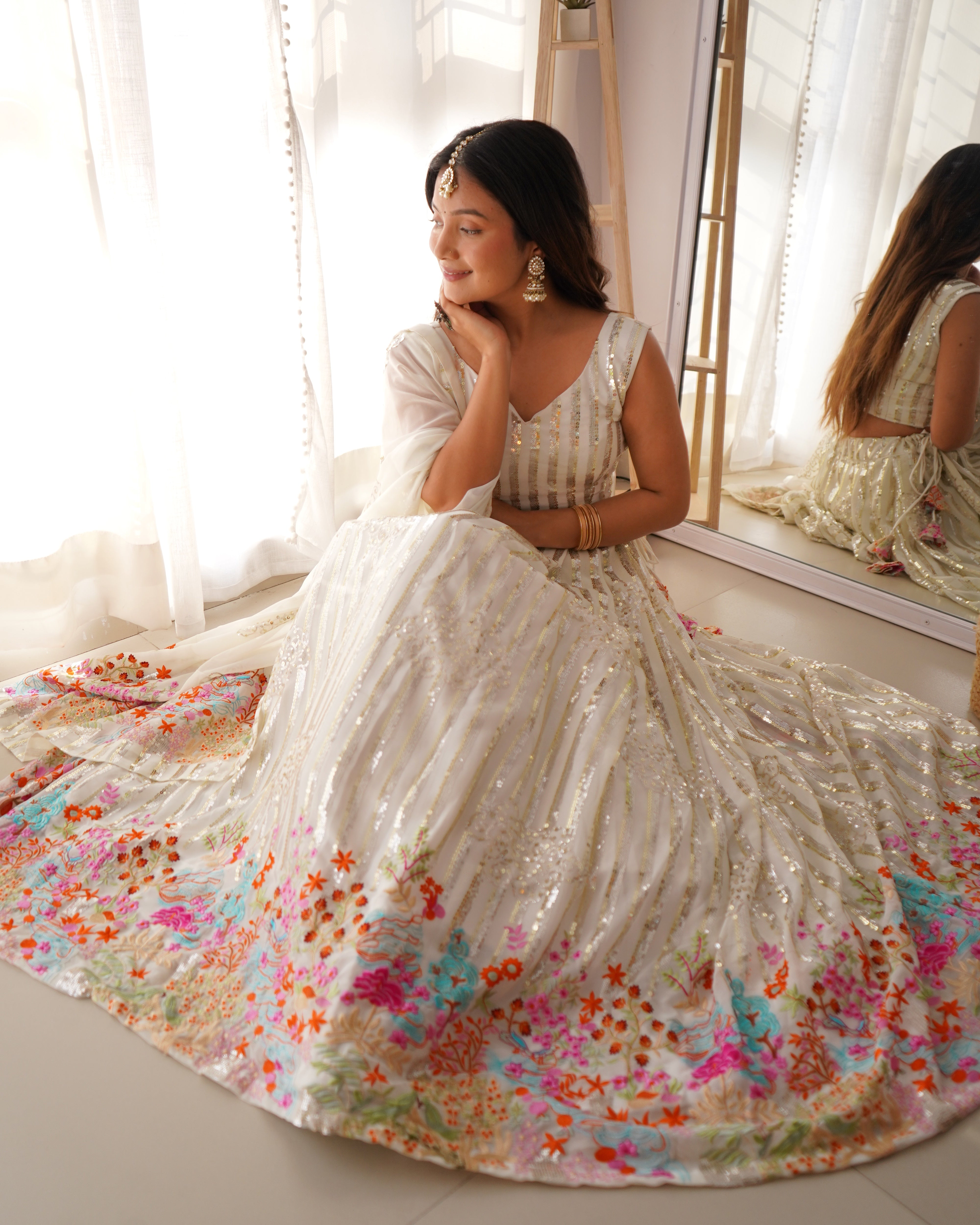 REAL MODELLING LEHENGA
