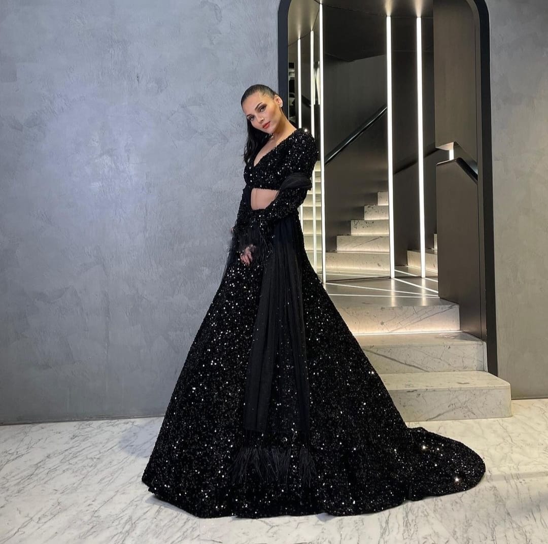 BLACK SEQUINS LEHENGA