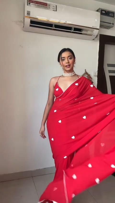 Red Heart Ready To Wear Saree