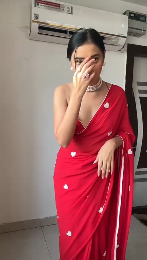 Red Heart Ready To Wear Saree