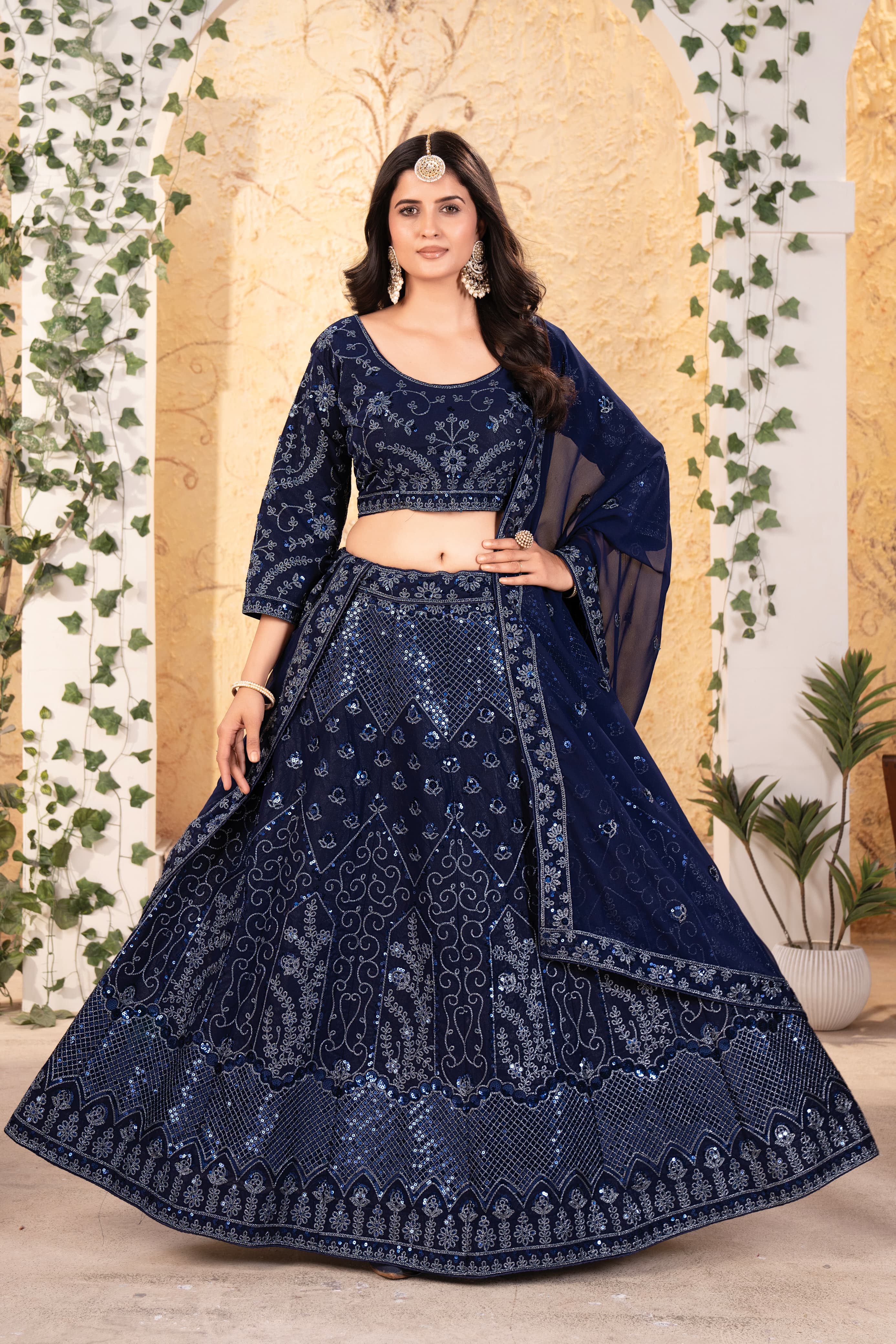 REAL MODELLING LEHENGA