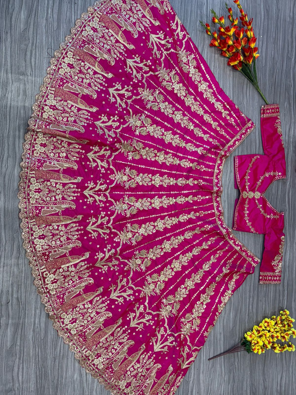 RAJA RANI LEHENGA