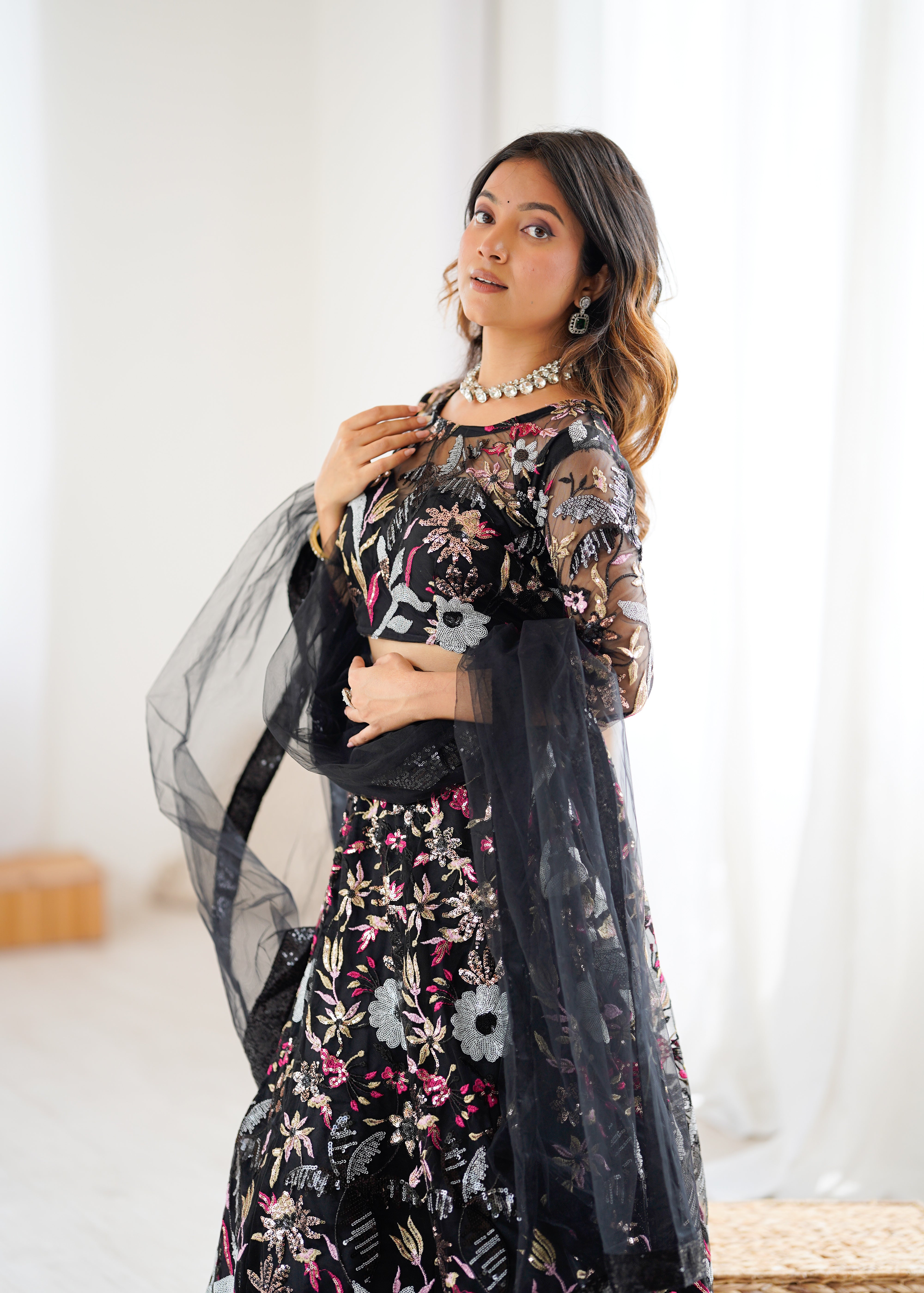 REAL MODELLING LEHENGA