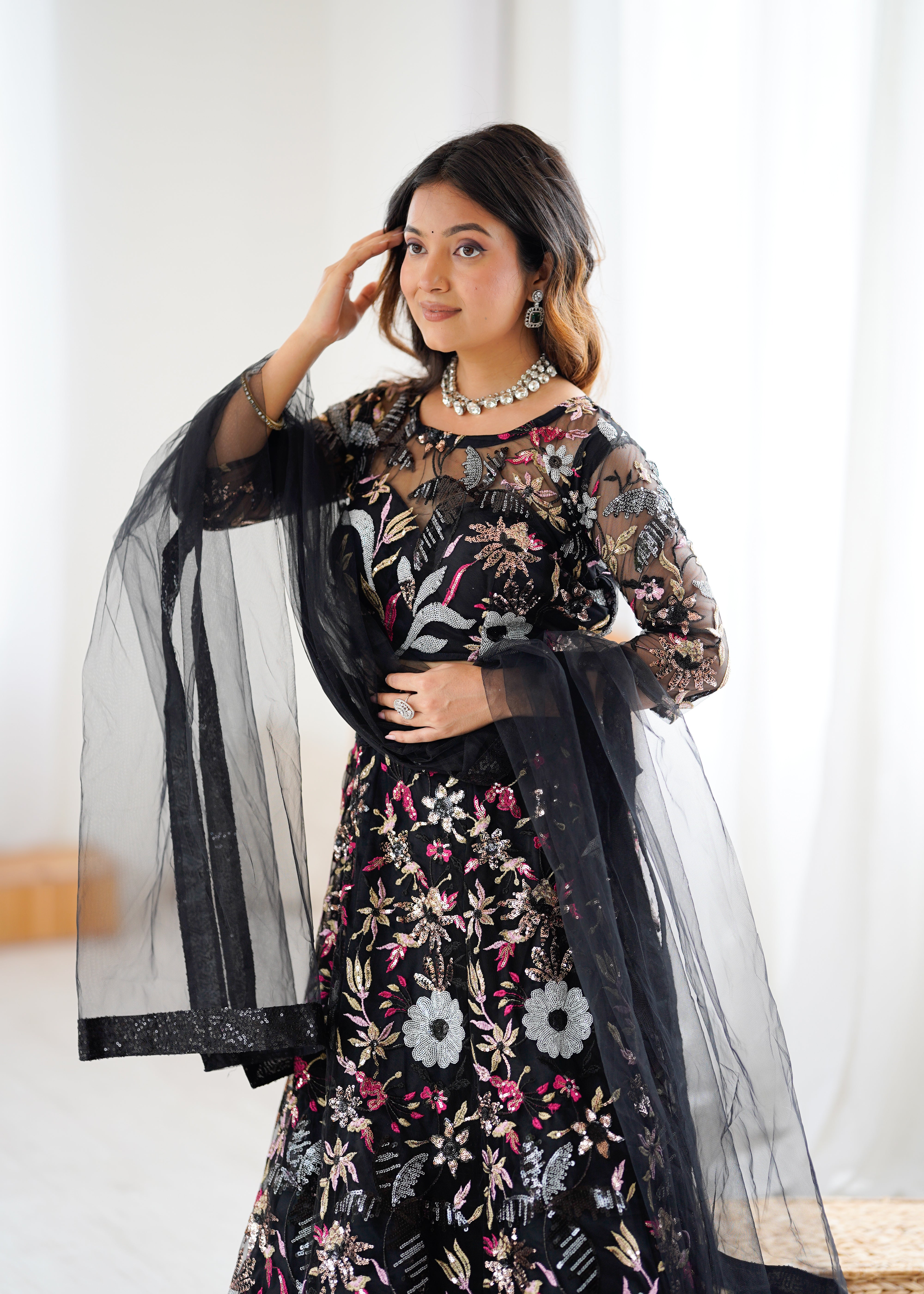 REAL MODELLING LEHENGA