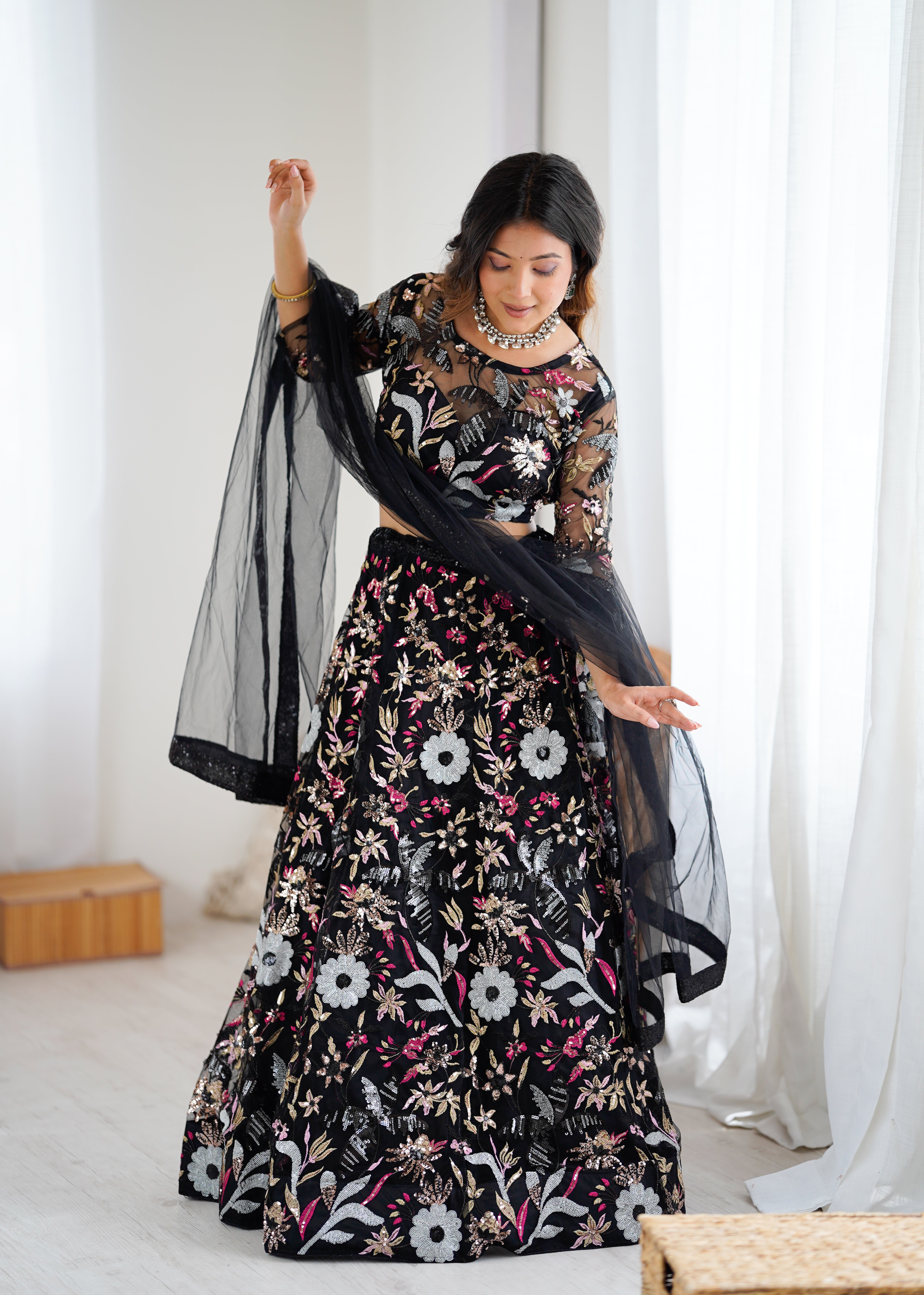 REAL MODELLING LEHENGA