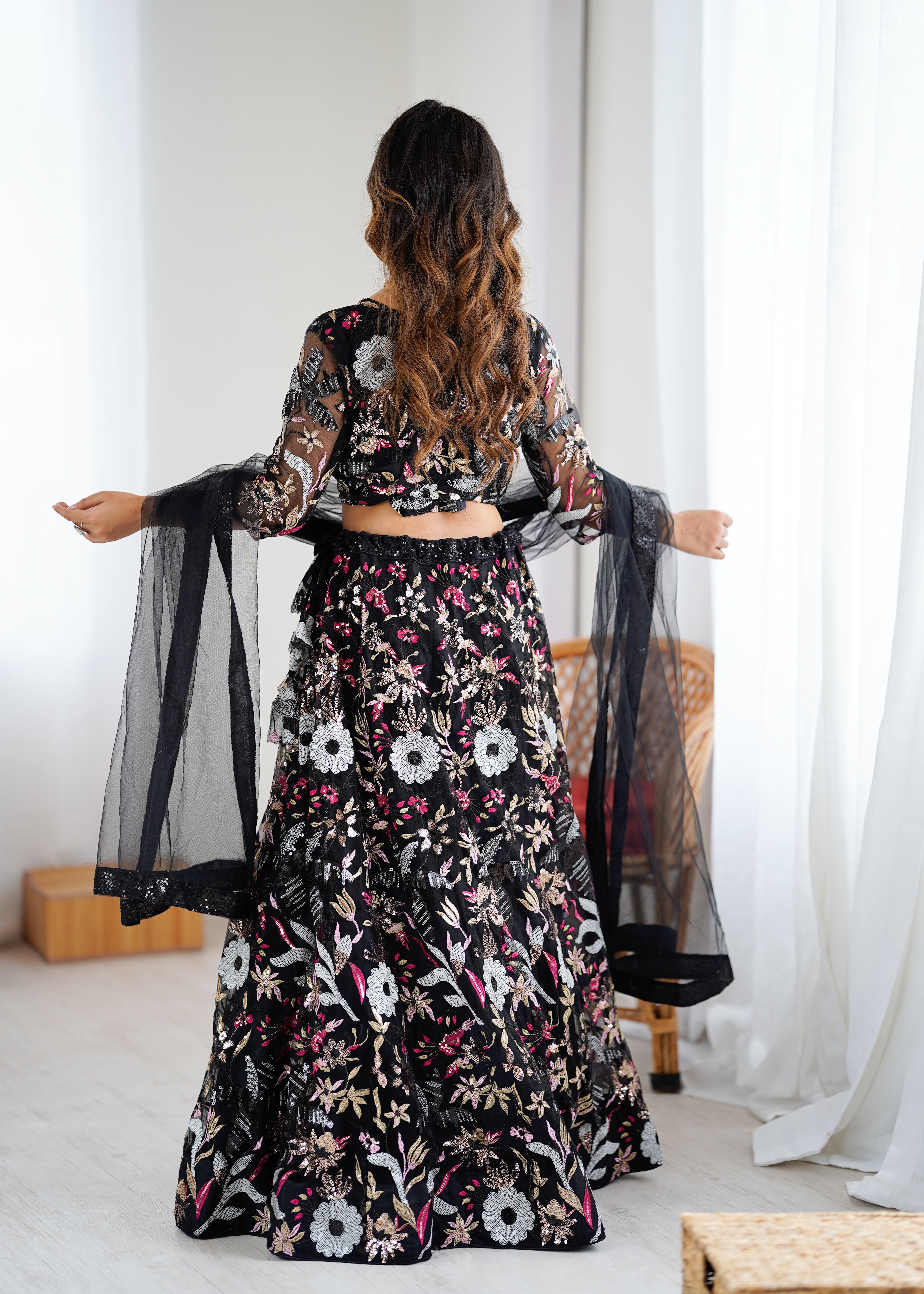 REAL MODELLING LEHENGA