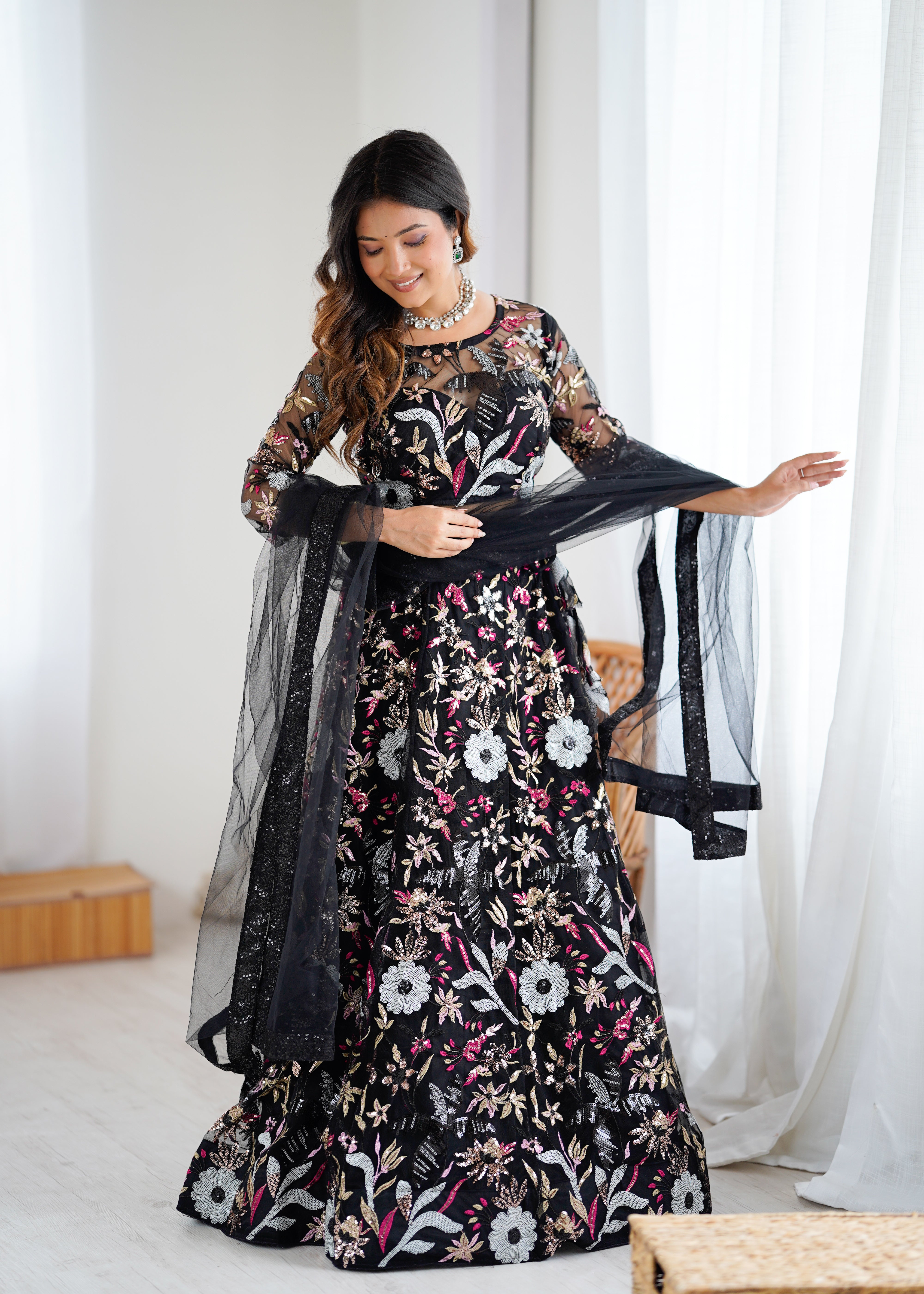 REAL MODELLING LEHENGA