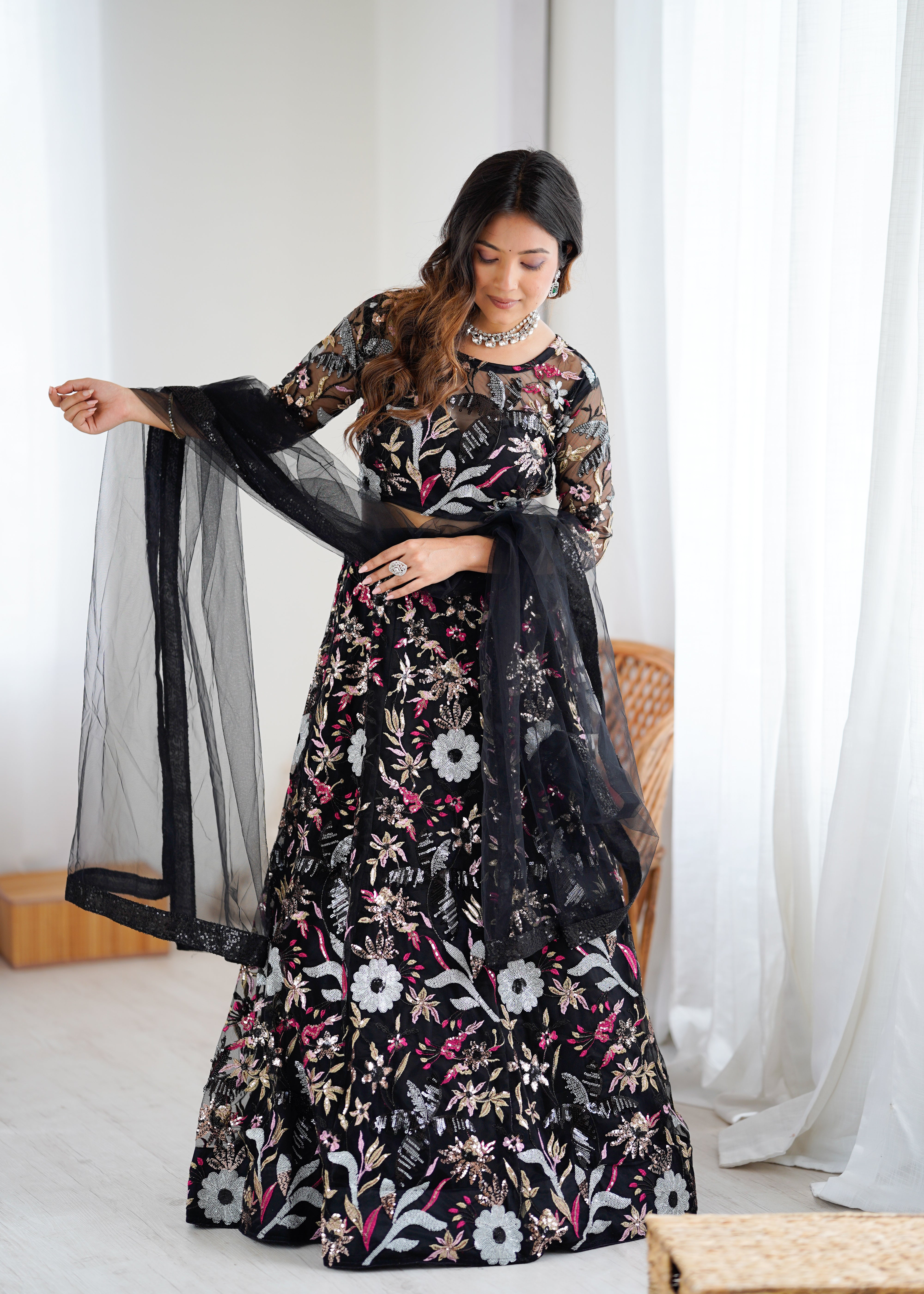 REAL MODELLING LEHENGA