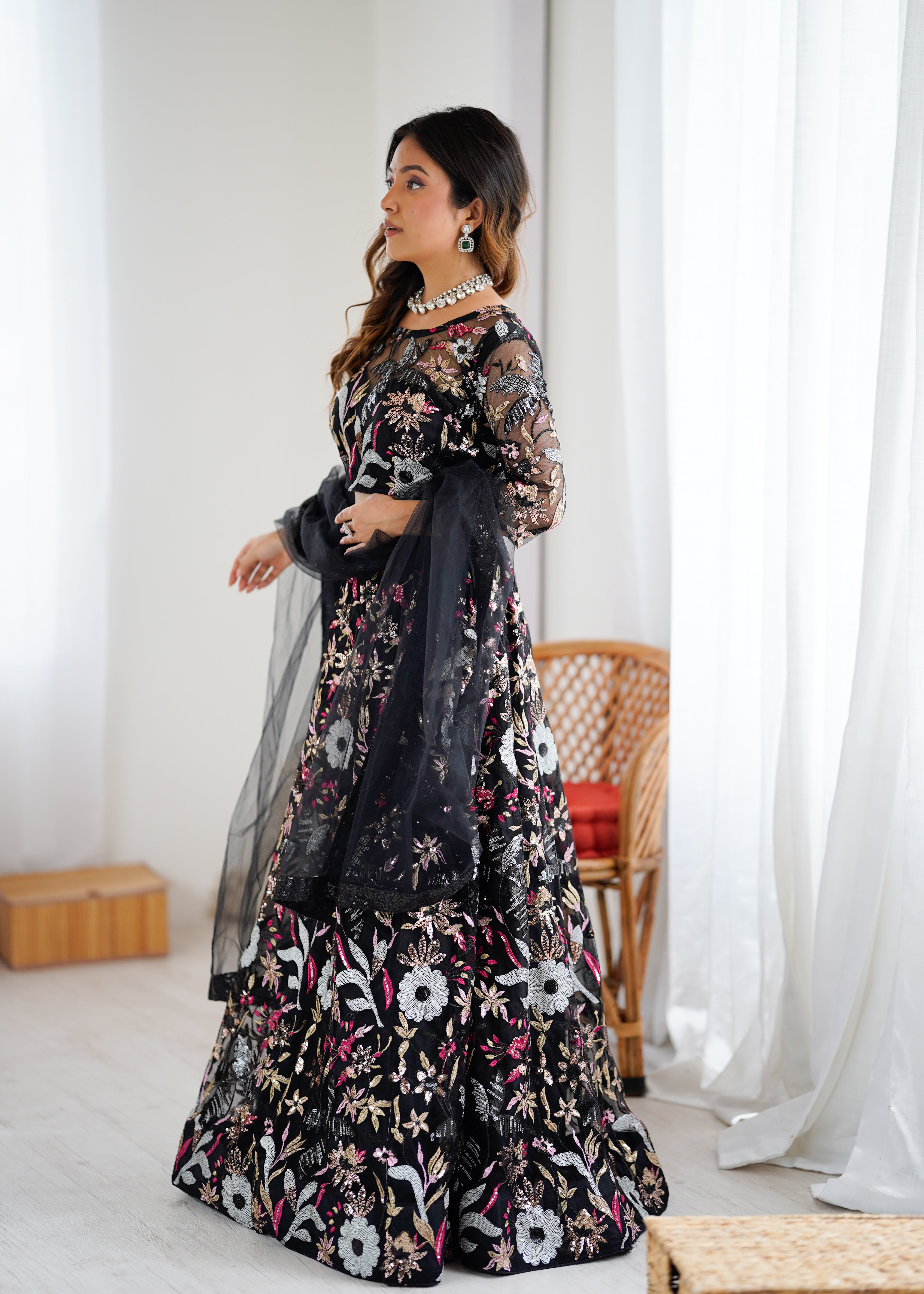 REAL MODELLING LEHENGA