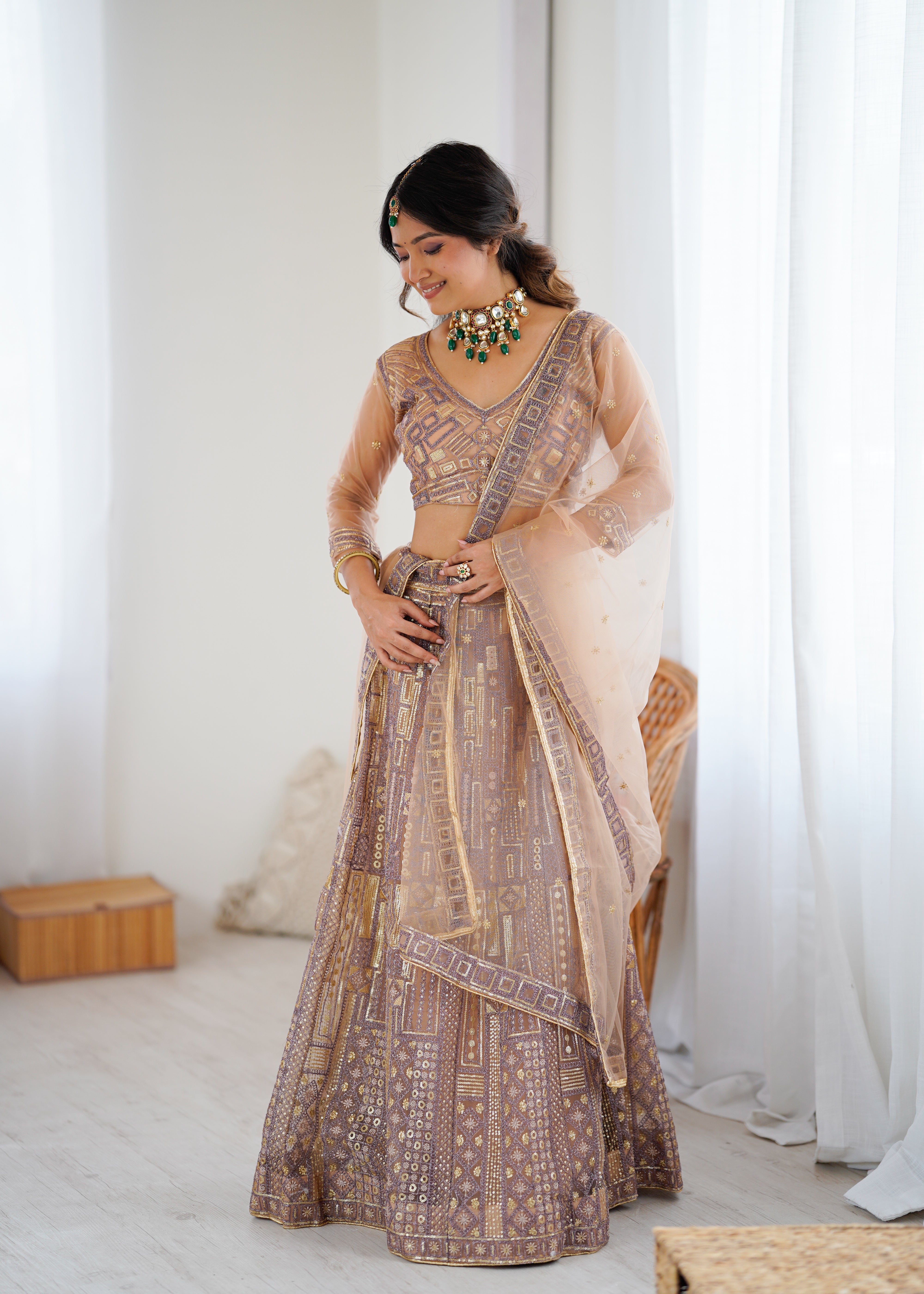 REAL MODELLING LEHENGA