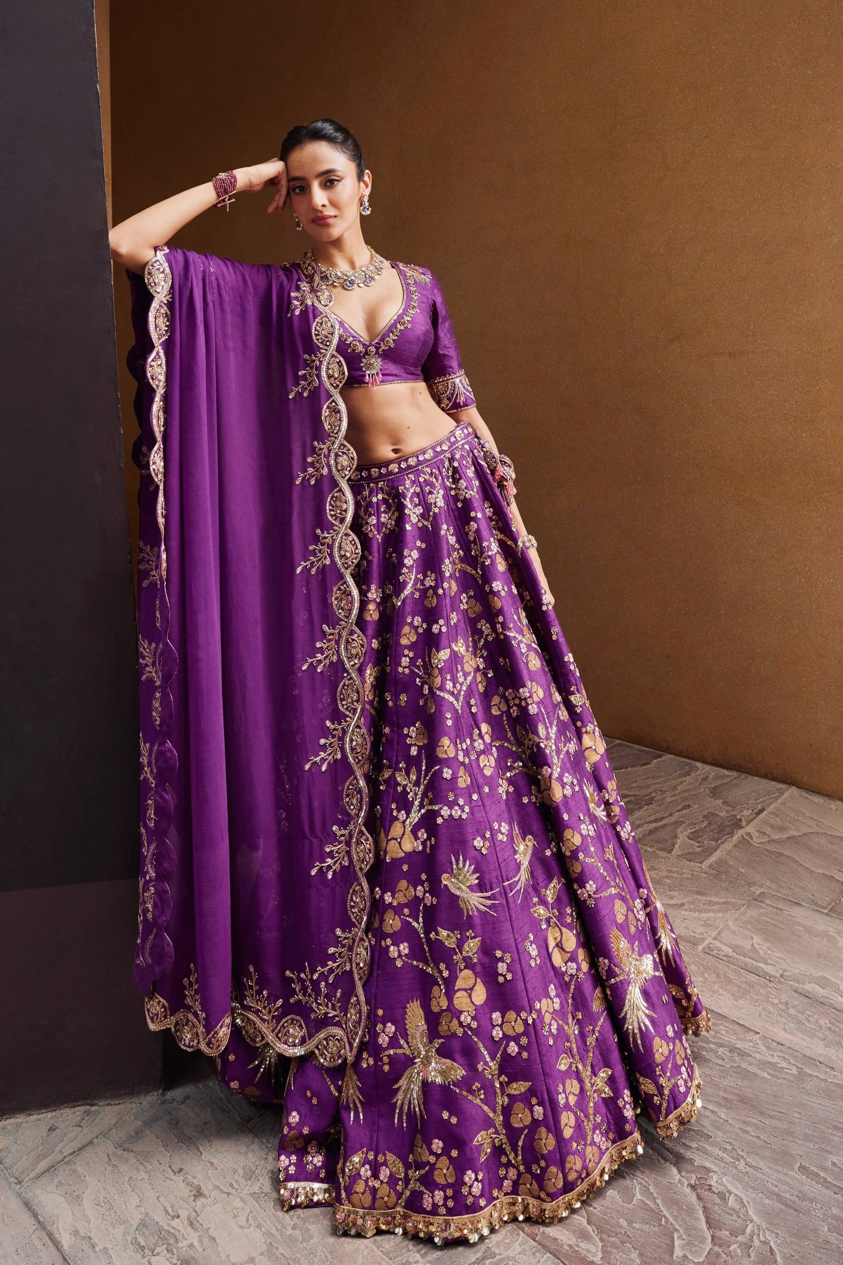 ROYAL LEHENGA