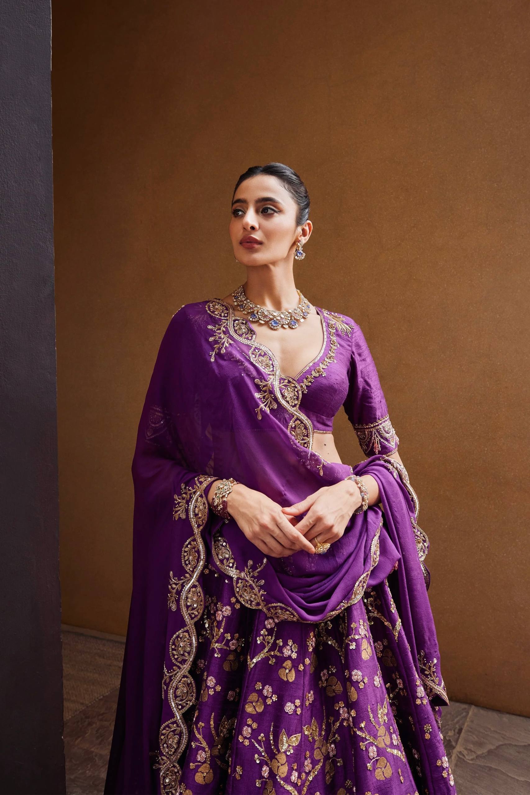 ROYAL LEHENGA