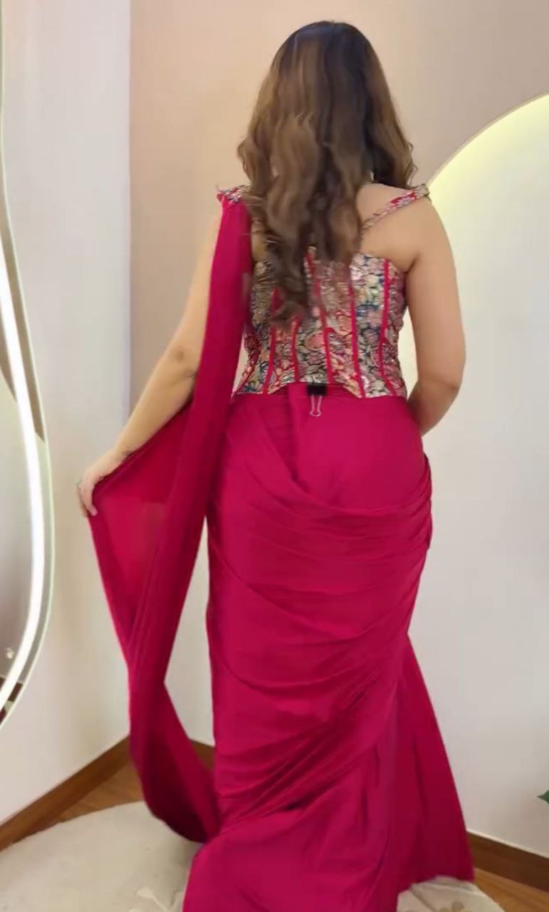 DREAMY  READY TO WEAR SAREE