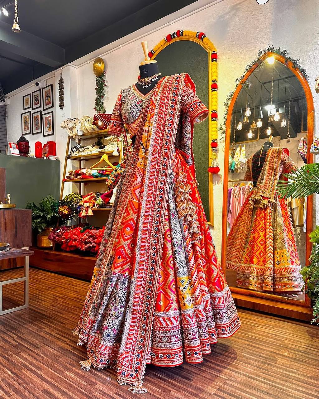 DESIGNER NAVRATRI LEHENGA