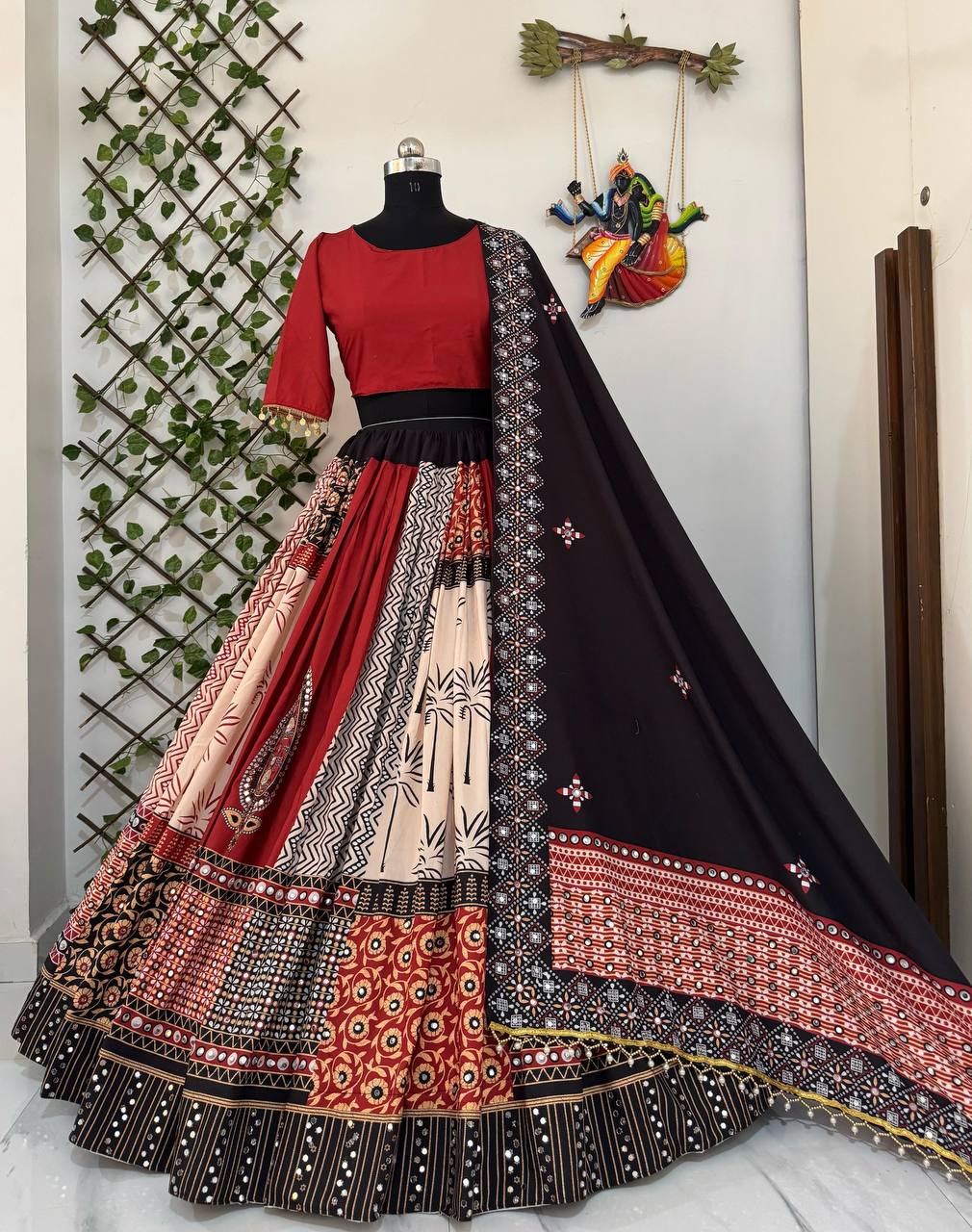 DANDIYA LEHENGA CHOLI