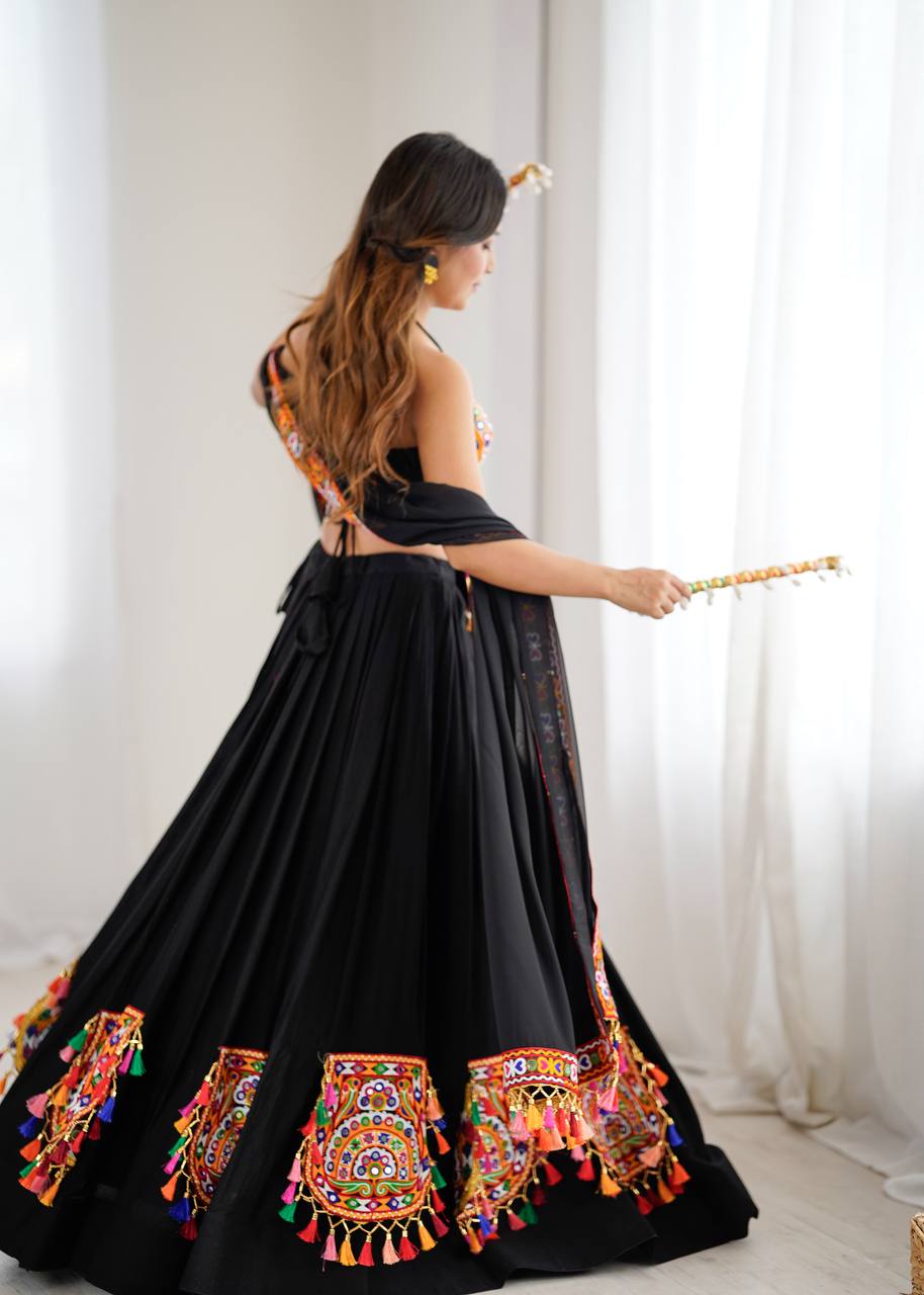 GAMTHI WORK AND MIRROR WORK LEHENGA