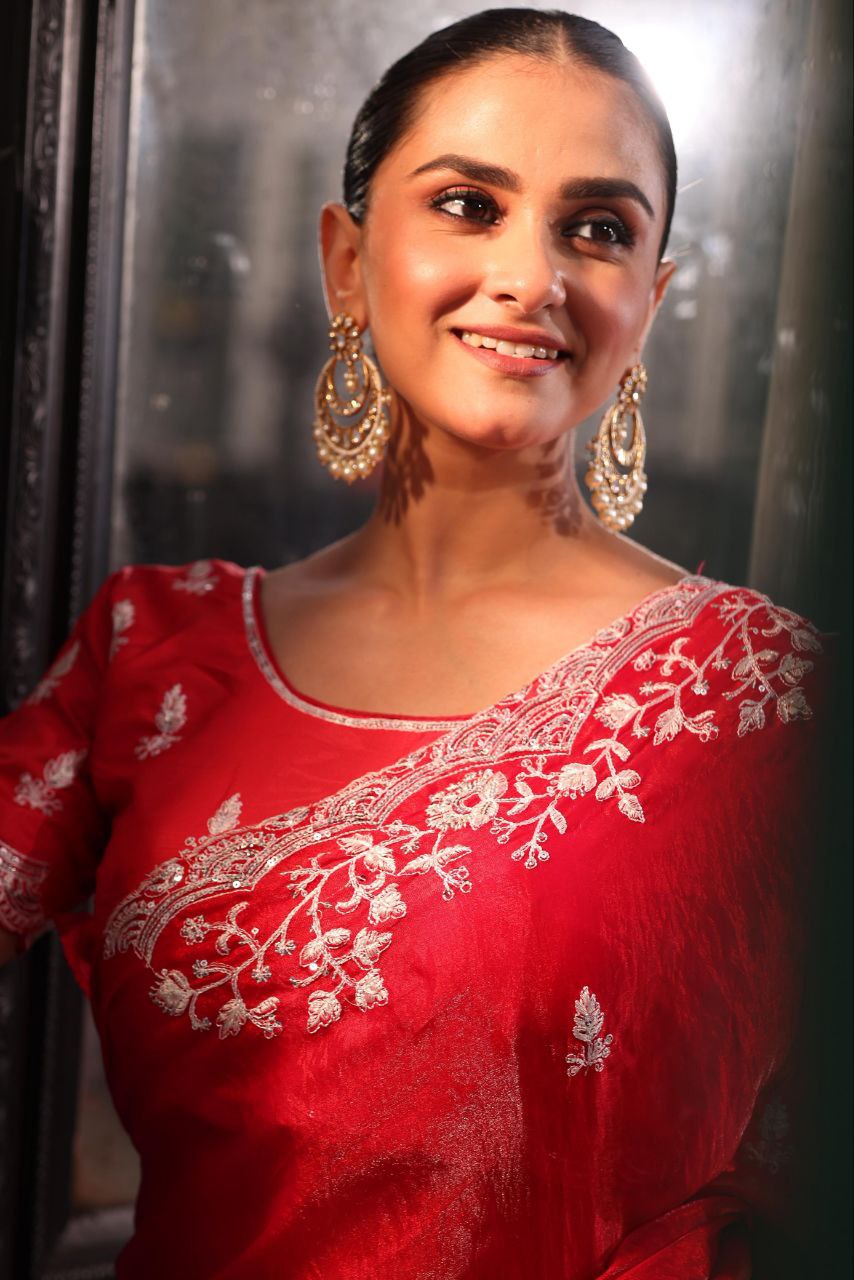 RED LOVE SAREE