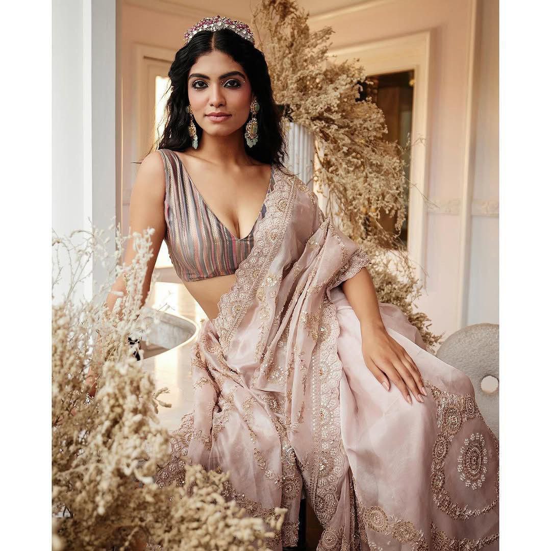UNIQUE SAREE