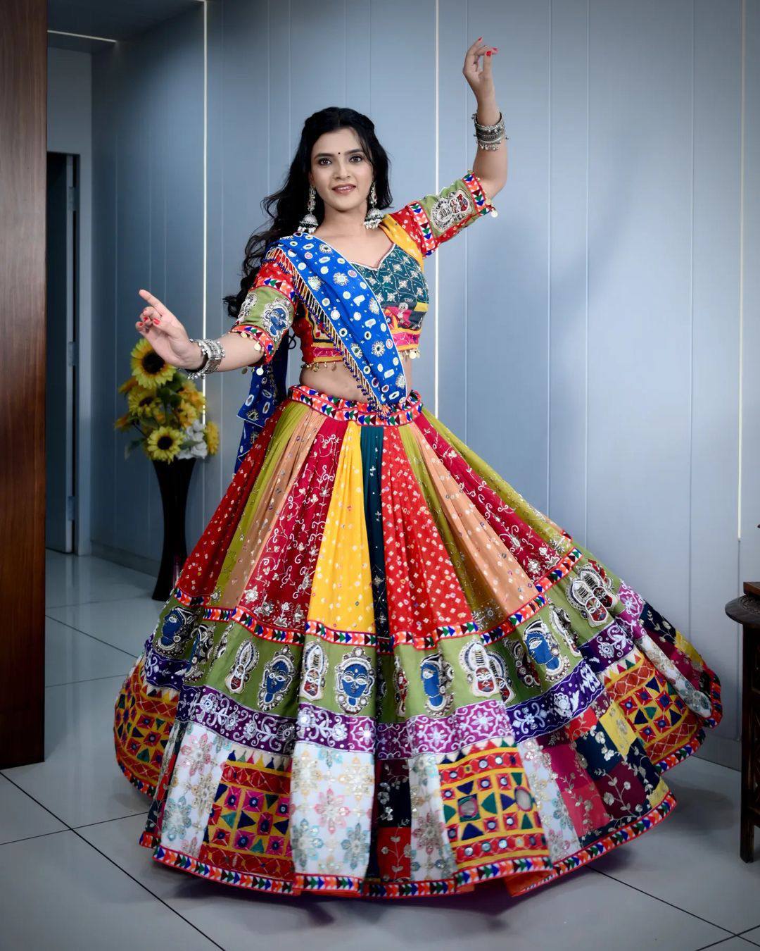 NAVRATRI CHANIYA CHOLI