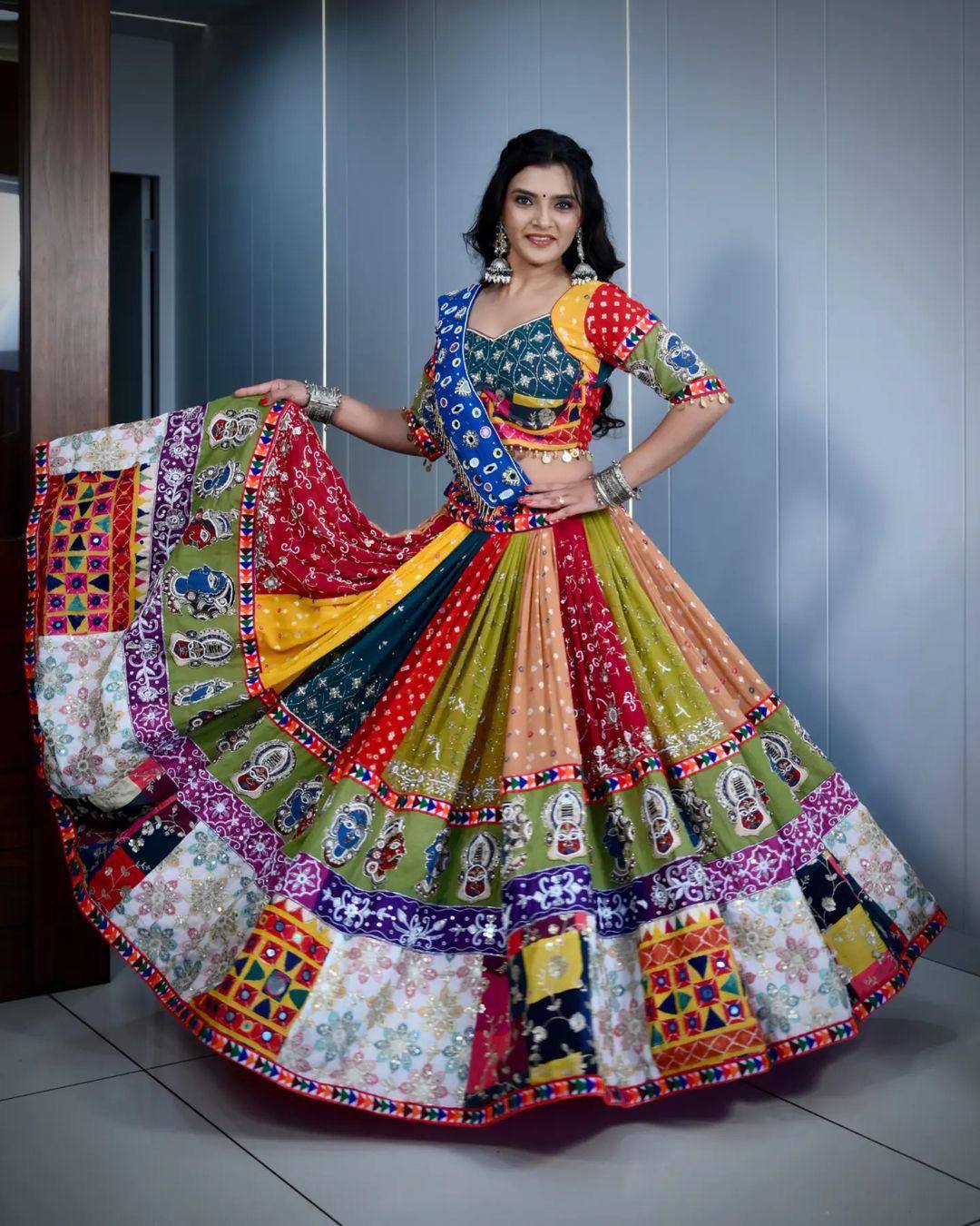NAVRATRI CHANIYA CHOLI