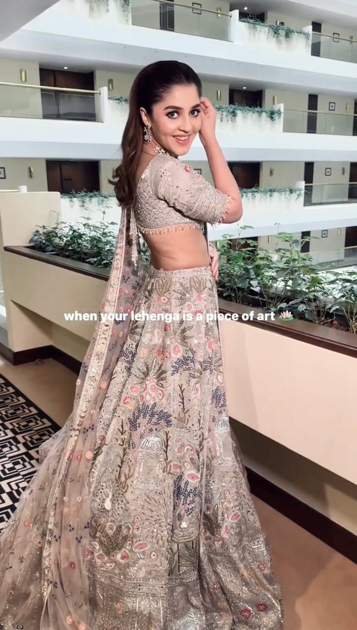 RECEPTION LEHENGA