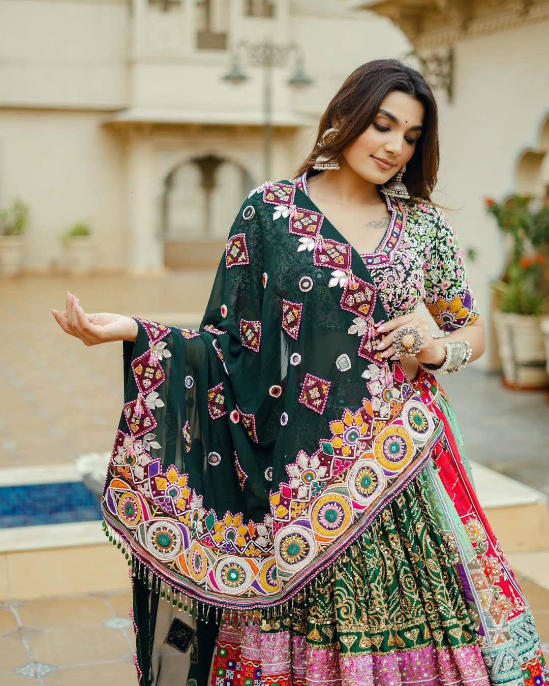 TRENDING NAVRATRI LEHENGA