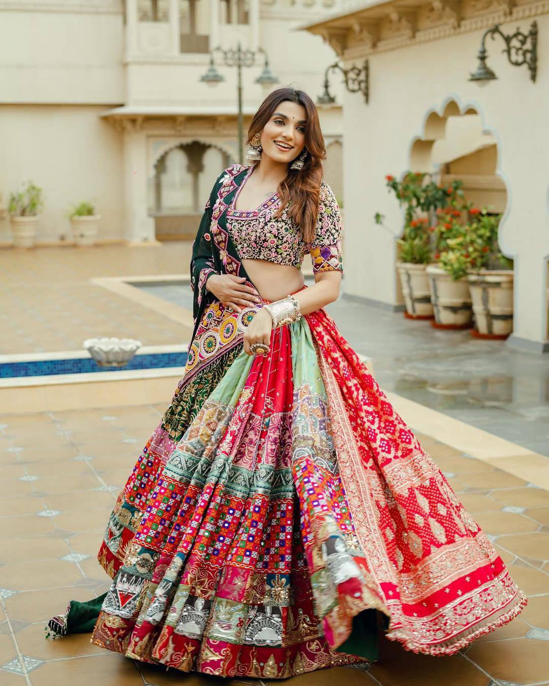 TRENDING NAVRATRI LEHENGA