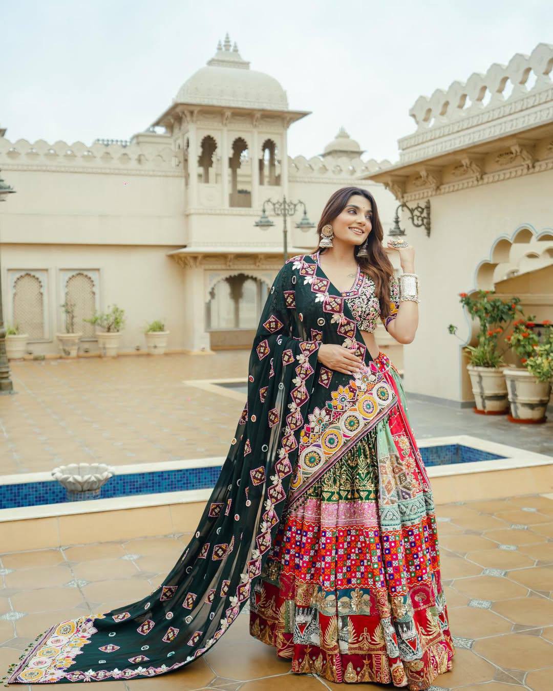 TRENDING NAVRATRI LEHENGA