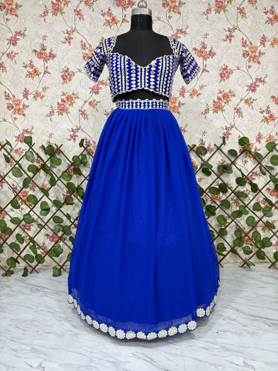 ROYAL LEHENGA