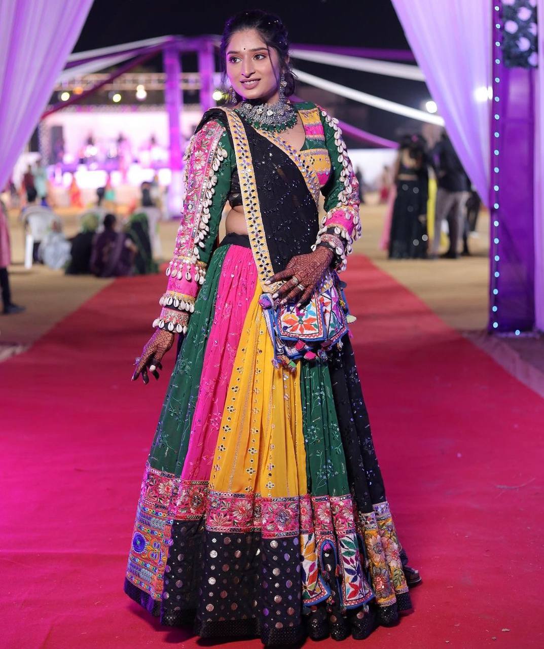 NAVRATRI CHANIYA CHOLI