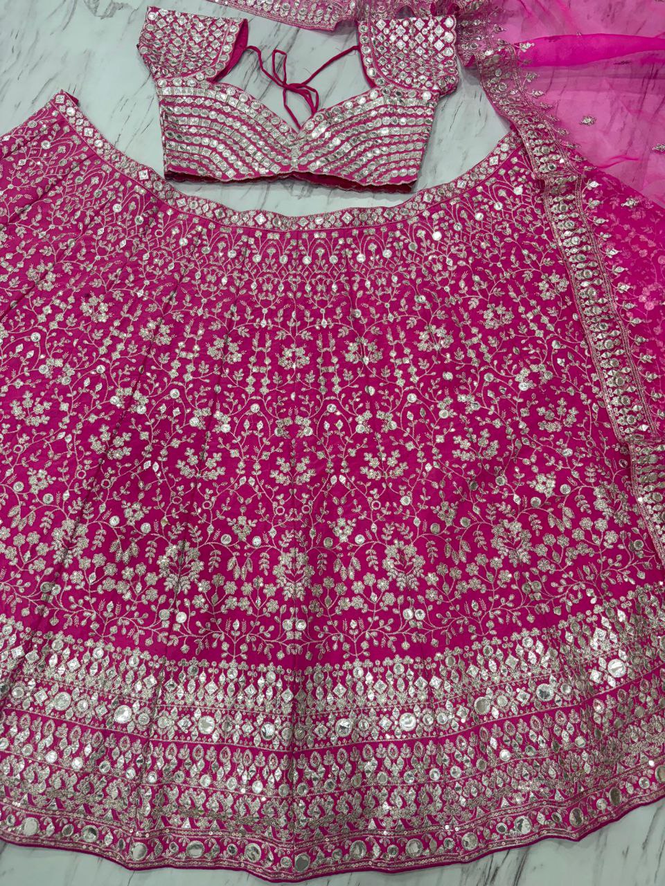 ROYAL LEHENGA CHOLI