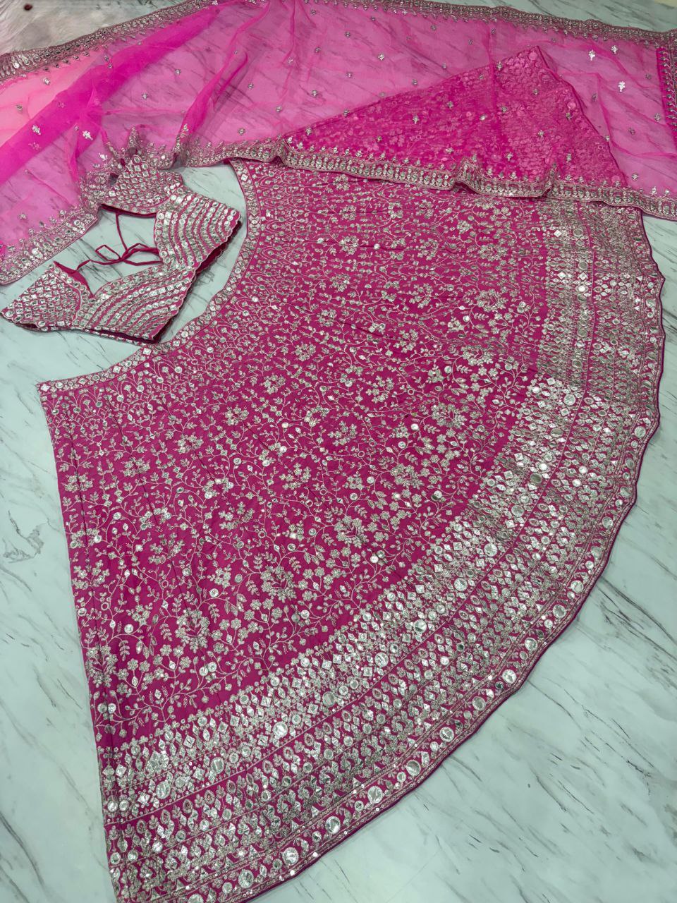 ROYAL LEHENGA CHOLI